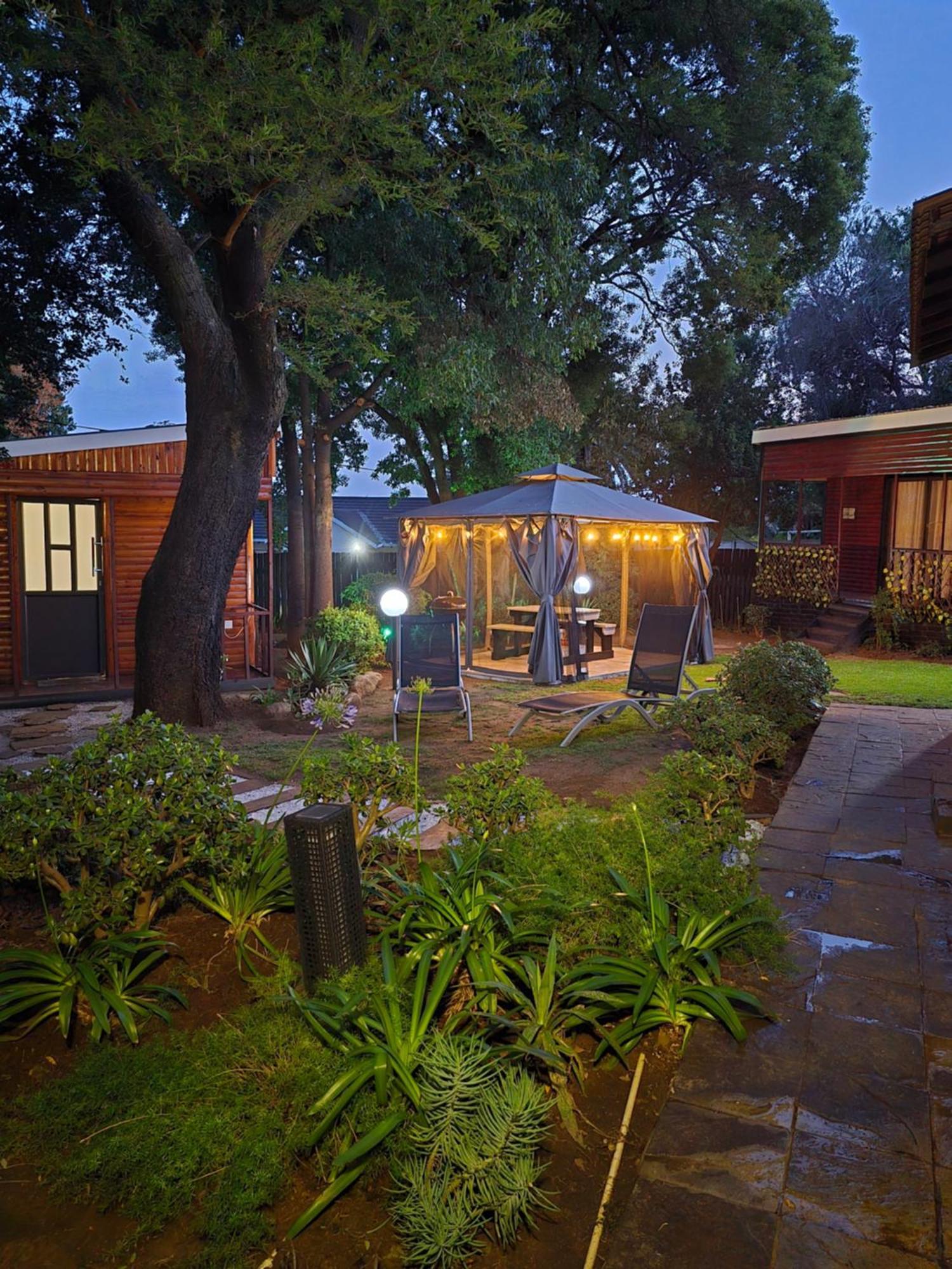 Cozy Cabin Midrand Exterior photo